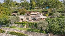 Magnificent village view  at the gates of Cannes