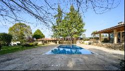Five bedroom villa with garden and pool, for sale, Vila do Conde, Portugal