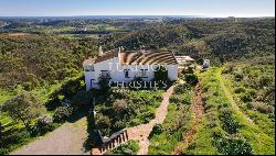 Fantastic 3+1-bedroom Villa, with pool, for sale in Tavira, Algarve