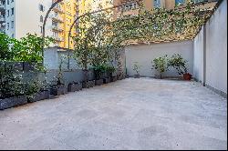 Apartment with large terrace next to the Indro Montanelli Public Gardens