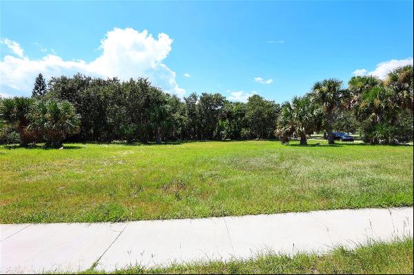 NEW SMYRNA BEACH Land