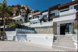 Beachfront Duplex in Benidorm, Poniente Beach - Modern Elegance , Benidorm 03501