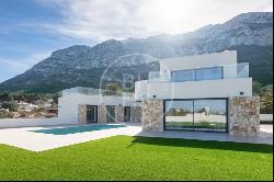 Contemporary Villa in Denia, Montgo - Serene Views and Modern Co, Dénia 03700