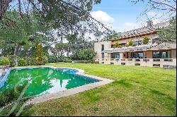Exclusive villa in Montealina