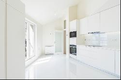 Flat, 4 bedrooms, for Sale