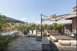 Magnificent penthouse with terrace in the Parioli district