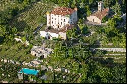 Aiguines - Remarkable Estate with Provençal Château