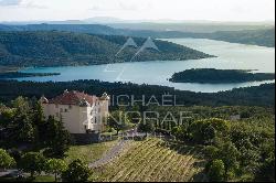 Aiguines - Remarkable Estate with Provençal Château