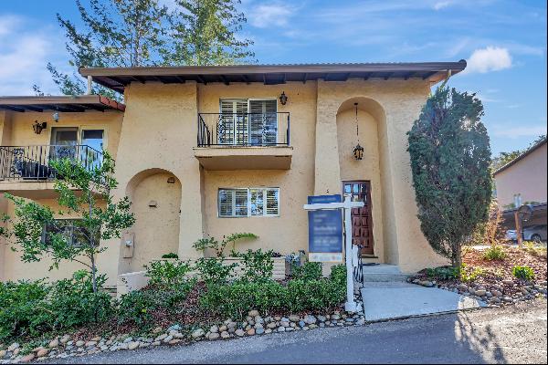 Modern Townhome in Downtown Los Gatos!