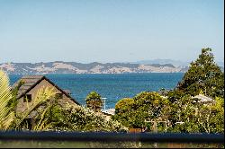 The Lighthouse - 179 Maraetai Drive