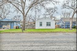 213 N Van Buren St, San Angelo TX 76901