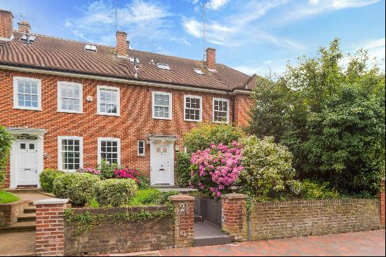 A 4 bedroom house for sale in Redington Gardens NW3.