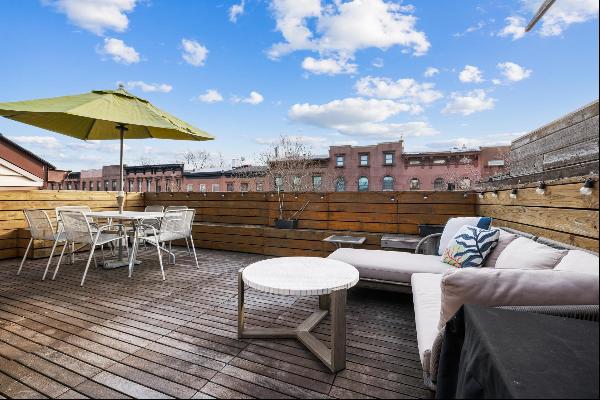 RENOVATINGô RE-LOCATINGô THIS MIGHT BE PERFECT FOR YOU!SUNNY, FURNISHED CARROLL GARDENS UP
