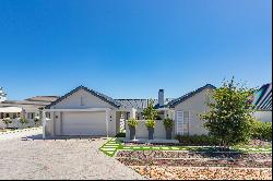 Modern Family home on Val de Vie Estate