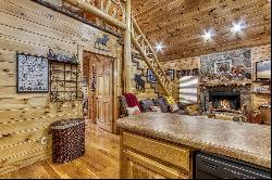 Mountain View Retreat: Fully Furnished Cabin with 97% Rental History