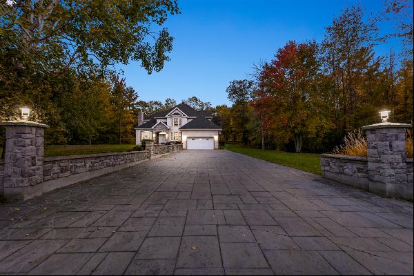 Refined Elegance with Acreage