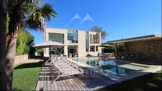 Saint-Tropez - Sublime contemporary villa close to the centre