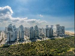 Fully Furnished Sea View mini-Penthouse in Ir Yamim Neighborhood - Netanya