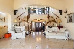 Detached house, 6 bedrooms, for Sale