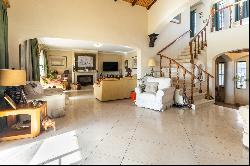 Detached house, 6 bedrooms, for Sale