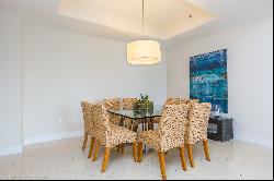 15811 Collins Ave, #1105, Sunny Isles Beach, FL