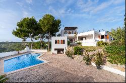 Mediterranean villa with sea view in Sol de Mallorca