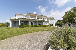 Detached 6 bedroom villa, in Nafarros, with view to the Sea and the Sintra Mountains
