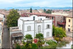 Umbria - LIBERTY VILLA WITH TERRACE AND GARDEN FOR SALE, HISTORIC CENTER OF CITTÀ DI CAST