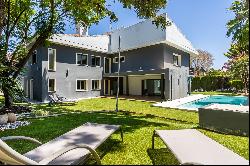 Independent house with pool in the private complex Las Canteras