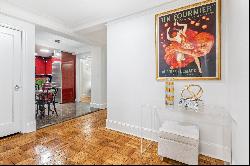 Sophisticated Split 2 Bed, 2 Bath in Art Deco Prewar