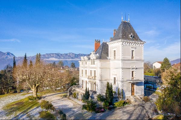 Haussmannian Mansion on the Heights of Aix-les-Bains