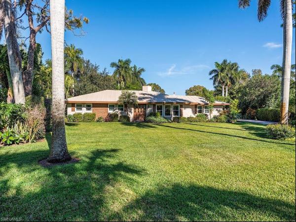 725 Pectin RD, Naples, FL, 34102, USA