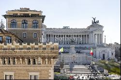 Unparalleled penthouse overlooking the Vittoriano