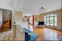 Chaville Rive Droite - An ideal family home