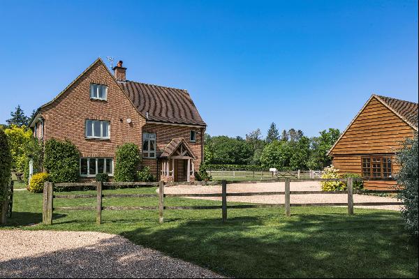 A beautifully presented family home in a prime, private position on the edge of Haslemere 