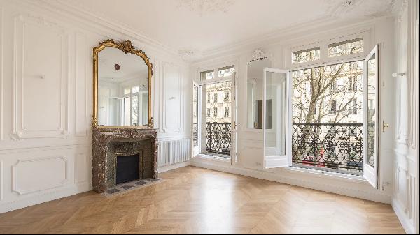 Apartment for sale in Paris, France