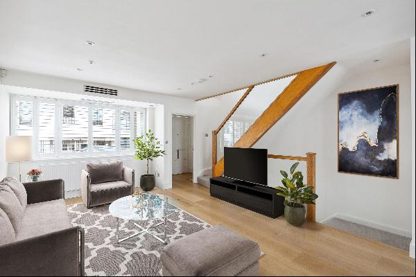 Stunning four bedroom house available to rent in Stanhope Terrace, W2.