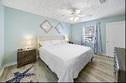 Condo With Community Amenities Close To The Beach