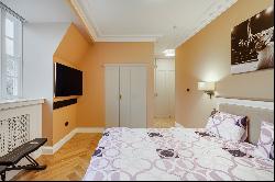 Beautiful three-bedroom apartment in St John's Wood