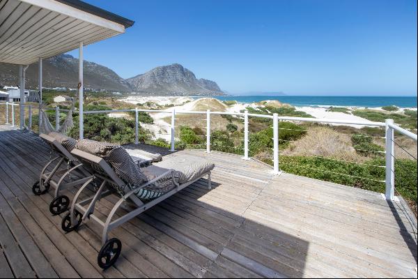 EXPERIENCE COASTAL LUXURY & INVESTMENT POTENTIAL: YOUR ULTIMATE BEACHFRONT RETREAT