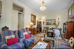 Flat, 4 bedrooms, for Sale