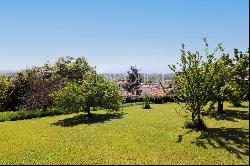 CIBOURE - A VILLA ENJOYING AN OCEAN VIEW