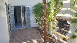 Modern Villa in resort with pool, for sale in Vilamoura, Algarve