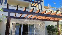 Modern Villa in resort with pool, for sale in Vilamoura, Algarve