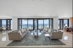 Ultra-Luxurious Seaview Apartment at the White City Residence