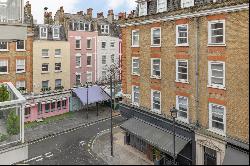 Beautiful three-bedroom apartment in the heart of Marylebone