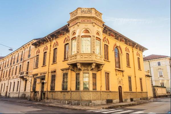 Sophisticated period residence in the Cit Turin district