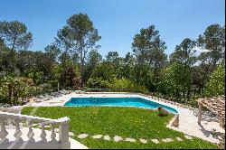 Charming home with Tennis in absolute calm in Roquefort Les Pins