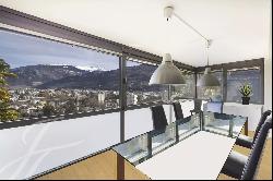 Unique location - large 3.5-room apartment in the heights of Sion