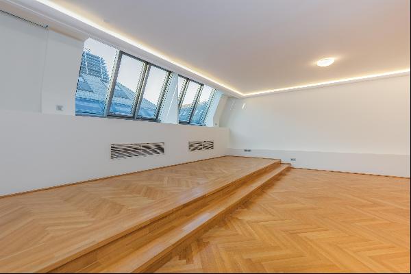 Excellent top-floor apartment in 1A CItylage, in the 1st District Vienna.